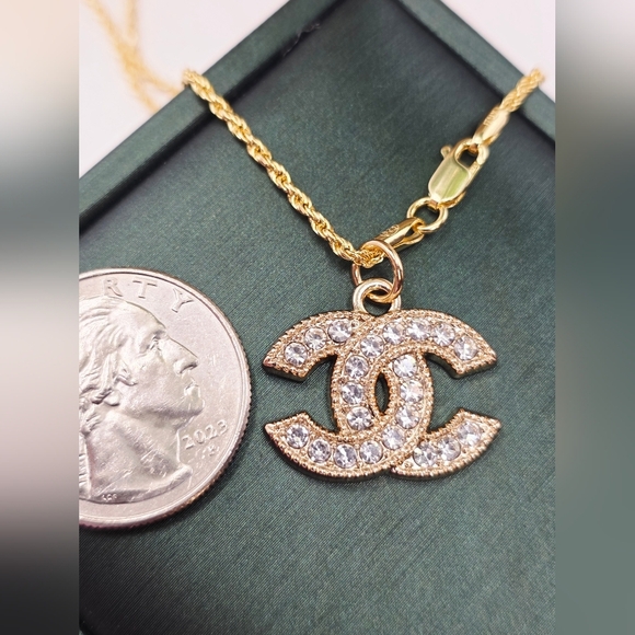CHANEL With Silver Accents On 20'' Gold Over Chain - Picture 1 of 3
